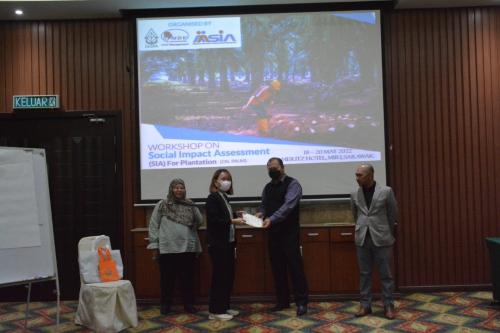 172da4a1-16df-4843-a28d-610e59099760